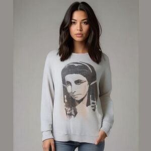 TOPTEN10 Unique Liz Taylor as Cleopatra Sweatshirt, Size Generous Small